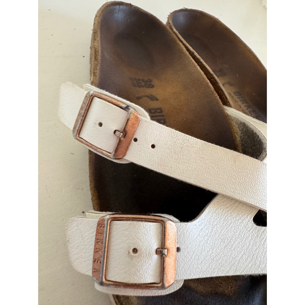 Birkenstock while Yao sandal size 38 (7-7.5) - Picture 6 of 10